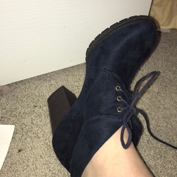 Booties - Picture 4 of 4